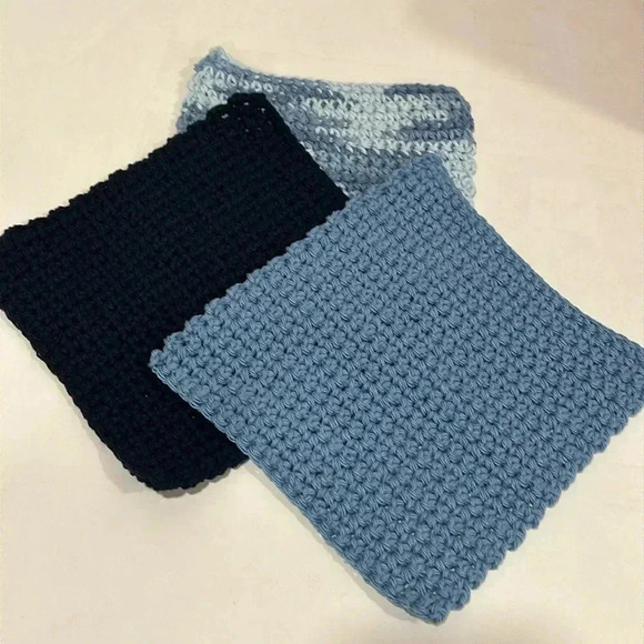 Hand Crocheted Washcloth/Dishcloth - Set of 3 - Picture 3 of 5
